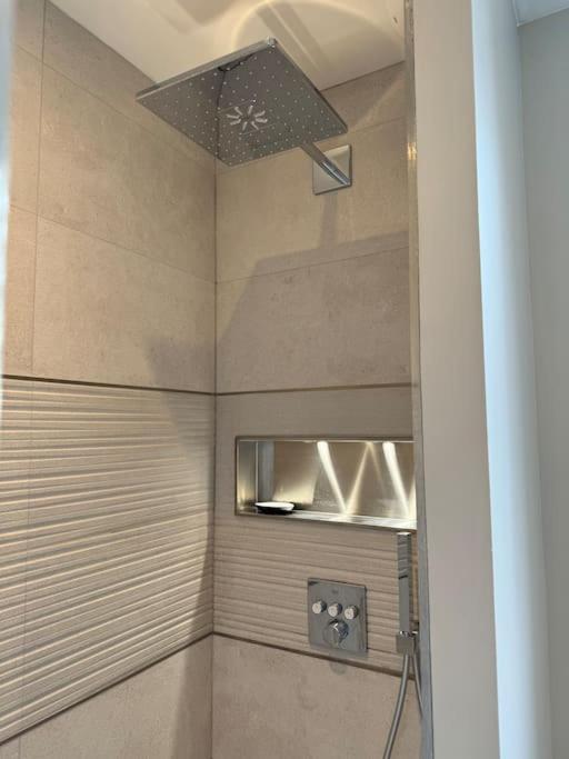 Bel Appartement Climatise En Plein Coeur De Lille Kültér fotó